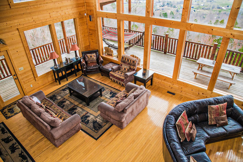 Cabin deck and outdoor space for weddings